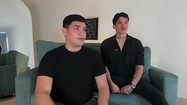 Snapshot of MatheoVelez chatting on 02.25.25 MatheoVelez online show from 02.25.25