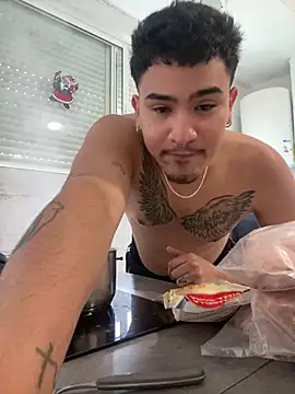 Snapshot of MatheoVelez chatting on 01.07.26 MatheoVelez online show from 01.07.26