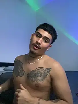 Snapshot of MatheoVelez chatting on 01.15.26 MatheoVelez online show from 01.15.26