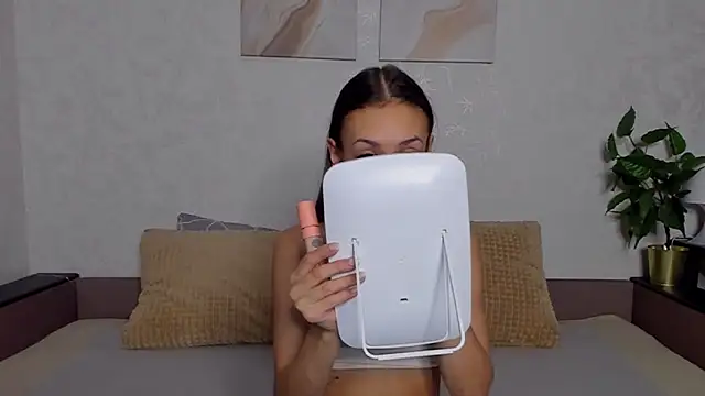 ChloeTeles  online show from 01.12.25