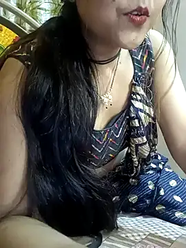 Snapshot of CutePriya613 chatting on 12.23.24 CutePriya613 online show from 12.23.24