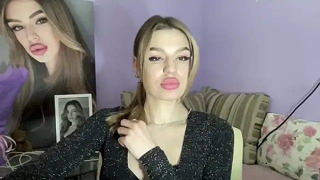 Snapshot of Your_Jessy chatting on 01.22.25 Your Jessy online show from 01.22.25