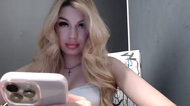 Snapshot of Your_Jessy chatting on 06.19.26 Your Jessy online show from 06.19.26