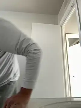 elamante03 online show from 12.18.24