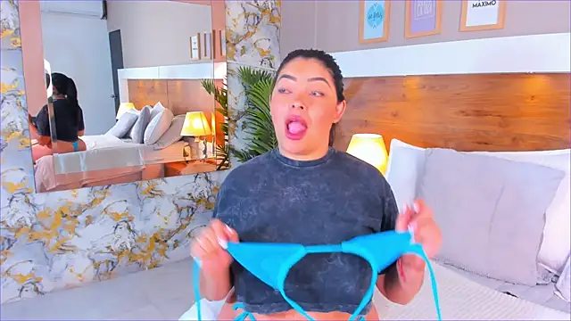 EmaBakker online show from 01.08.26