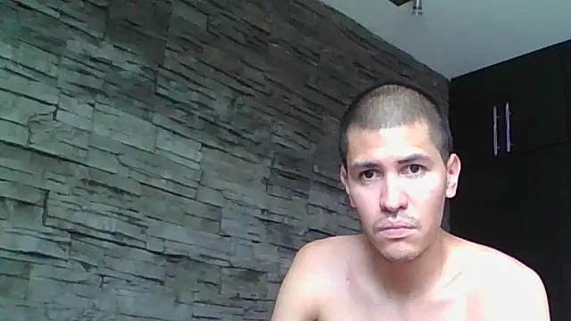 Snapshot of Sexylatin64 chatting on 06.12.26 Sexylatin64 online show from 06.12.26