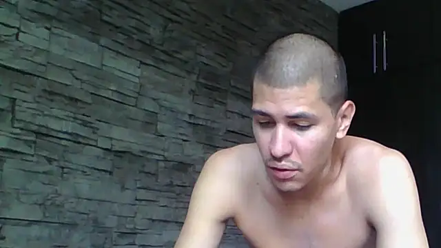 Snapshot of Sexylatin64 chatting on 07.03.26 Sexylatin64 online show from 07.03.26