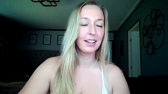 lucyallen4201 online show from 12.11.24