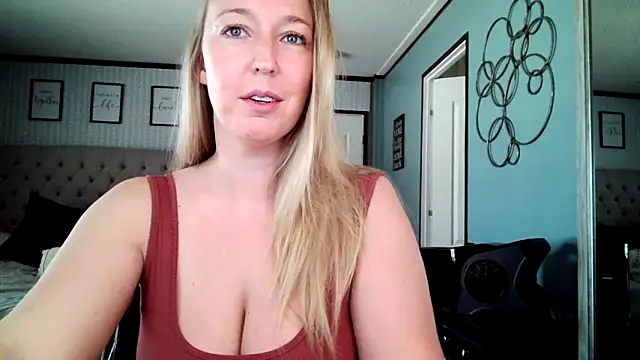 lucyallen4201 online show from 01.14.25