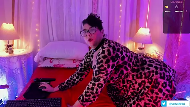 Venus R0se online show from 04.04.26