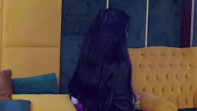 GiuliaHarvey online show from 03.18.25