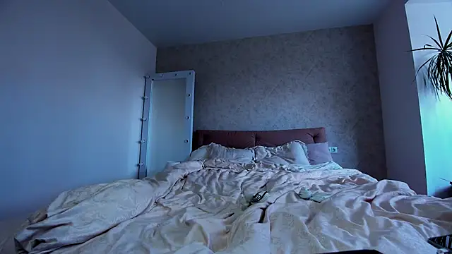 Snapshot of AddictedSabi chatting on 11.14.25 AddictedSabi online show from 11.14.25