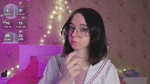 Snapshot of Nora_Failure chatting on 01.26.25 Nora Failure online show from 01.26.25