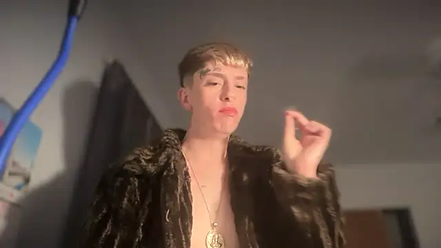 Snapshot of twentywithafelonyy chatting on 01.08.25 twentywithafelonyy online show from 01.08.25