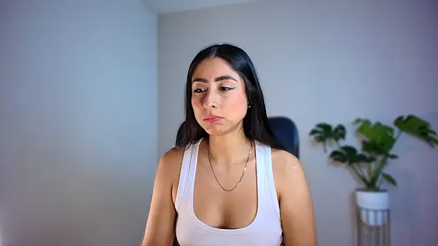 auroracaruso11 online show from 01.15.26