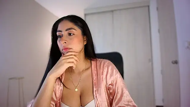 auroracaruso11 online show from 08.04.26