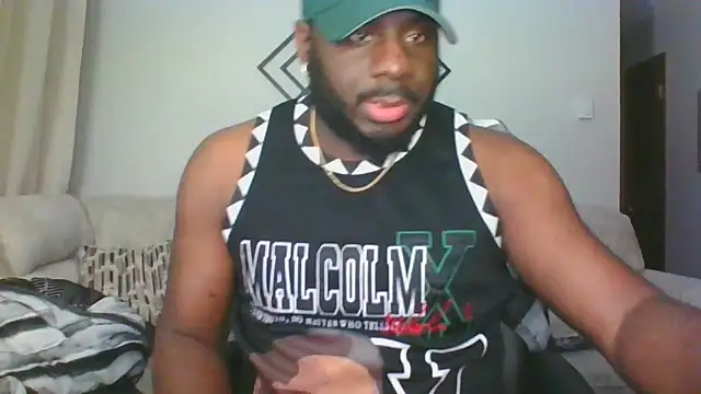 Snapshot of Stayinalive1992 chatting on 02.12.26 Stayinalive1992 online show from 02.12.26