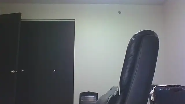 Snapshot of Stayinalive1992 chatting on 03.03.26 Stayinalive1992 online show from 03.03.26