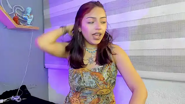 Snapshot of Liittleluaa_ chatting on 01.24.25 Liittleluaa online show from 01.24.25