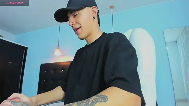 Lobo 17  online show from 11.15.25