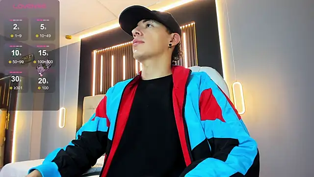 Lobo 17  online show from 04.10.26