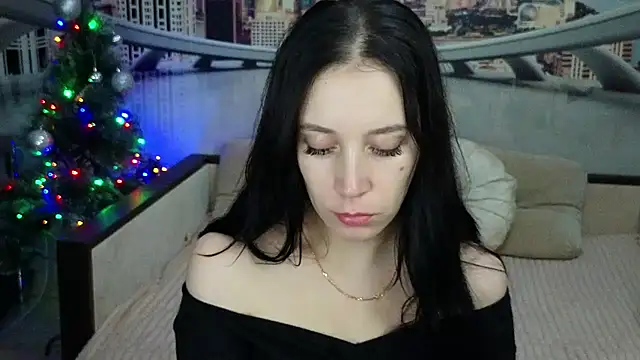 Snapshot of MonikaSweetXXX chatting on 12.12.24 MonikaSweetXXX online show from 12.12.24