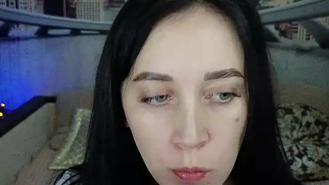 Snapshot of MonikaSweetXXX chatting on 12.14.24 MonikaSweetXXX online show from 12.14.24