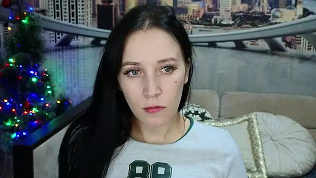 Snapshot of MonikaSweetXXX chatting on 12.23.24 MonikaSweetXXX online show from 12.23.24
