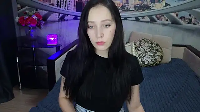 Snapshot of MonikaSweetXXX chatting on 02.06.25 MonikaSweetXXX online show from 02.06.25