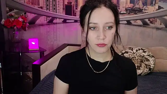 Snapshot of MonikaSweetXXX chatting on 03.03.25 MonikaSweetXXX online show from 03.03.25
