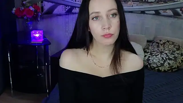 Snapshot of MonikaSweetXXX chatting on 03.06.25 MonikaSweetXXX online show from 03.06.25
