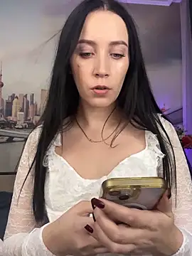 Snapshot of MonikaSweetXXX chatting on 10.06.25 MonikaSweetXXX online show from 10.06.25