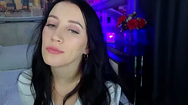 Snapshot of MonikaSweetXXX chatting on 10.10.25 MonikaSweetXXX online show from 10.10.25