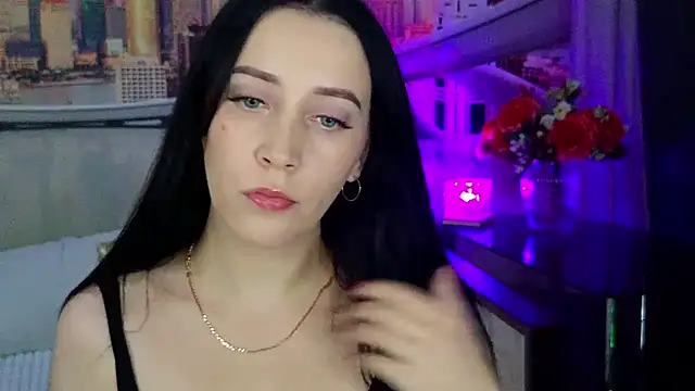 Snapshot of MonikaSweetXXX chatting on 10.12.25 MonikaSweetXXX online show from 10.12.25