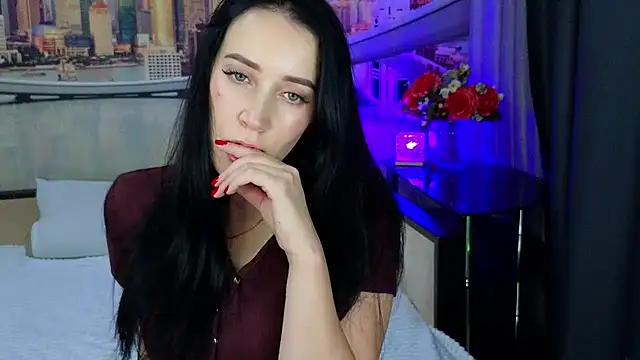 Snapshot of MonikaSweetXXX chatting on 10.19.25 MonikaSweetXXX online show from 10.19.25