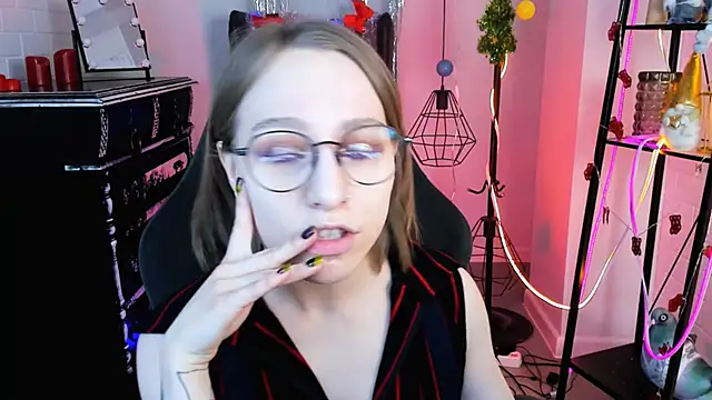 AphexQueen online show from 12.19.24