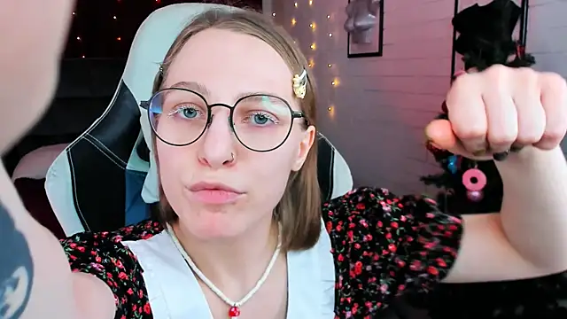 AphexQueen online show from 12.20.24