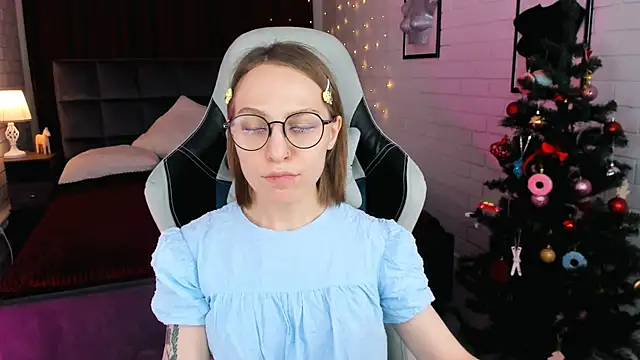 AphexQueen online show from 12.21.24