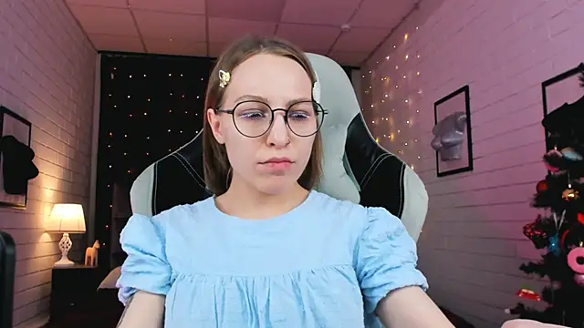 AphexQueen online show from 12.21.24