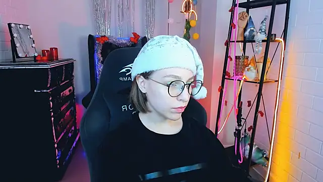 AphexQueen online show from 12.25.24