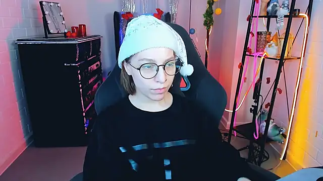 AphexQueen online show from 12.25.24