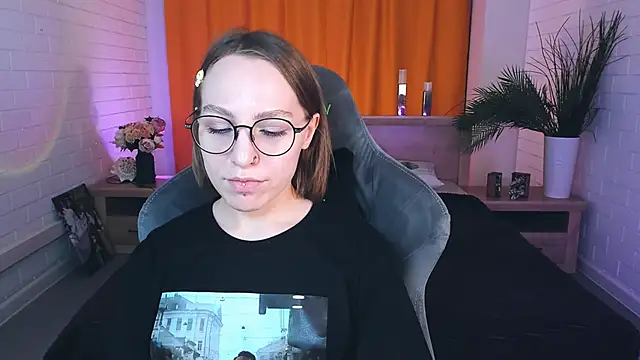 AphexQueen online show from 01.14.25