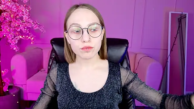 AphexQueen online show from 01.28.25