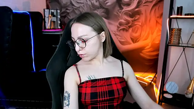 AphexQueen online show from 01.30.25