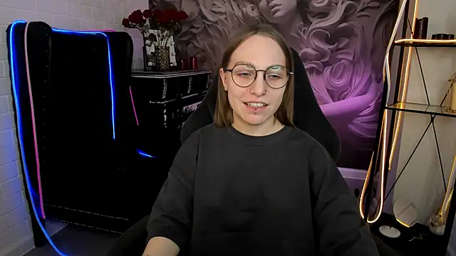 AphexQueen online show from 02.14.25