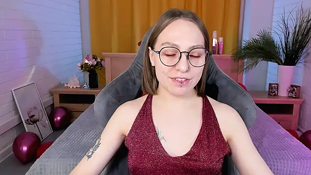 AphexQueen online show from 02.15.25