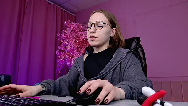 AphexQueen online show from 02.28.25