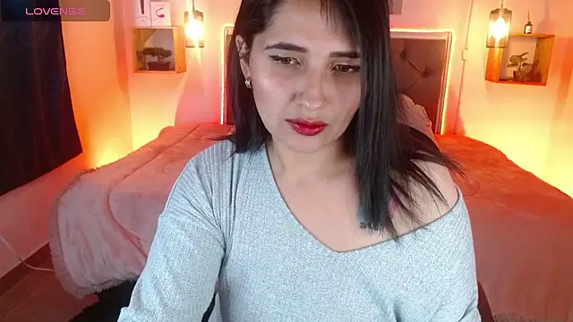 Snapshot of emily_leinner chatting on 02.27.25 emily leinner online show from 02.27.25