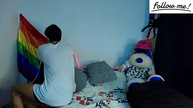 Snapshot of twink_sebas_ chatting on 12.13.24 twink sebas online show from 12.13.24