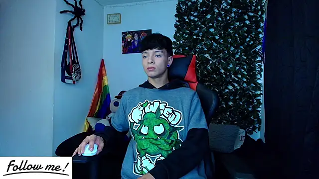 Snapshot of twink_sebas_ chatting on 01.17.25 twink sebas online show from 01.17.25